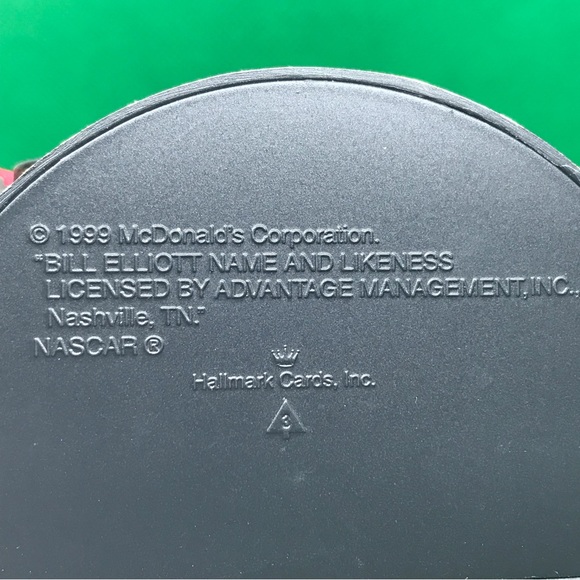 Hallmark Keepsake Ornament - 1999 - Bill Elliot - Stock Car Champions Series - Picture 6 of 14